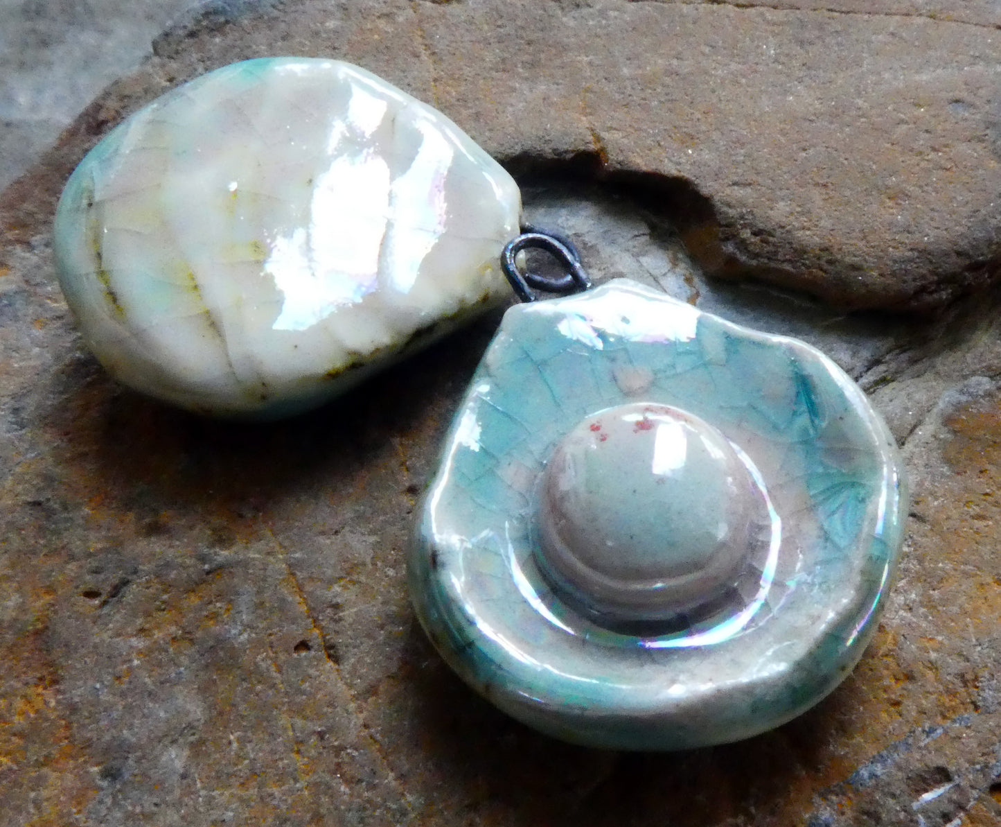 Ceramic Lustrous Layered Oyster Shell Charms -Oxide