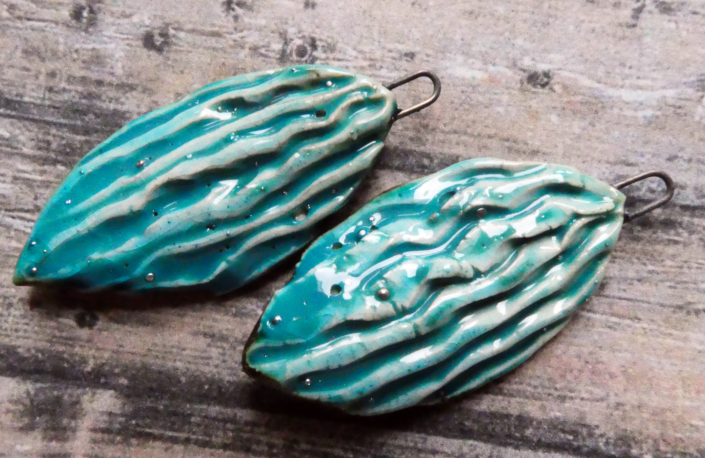 Ceramic Silvery Wave Textured Charms - Egyptian Blue