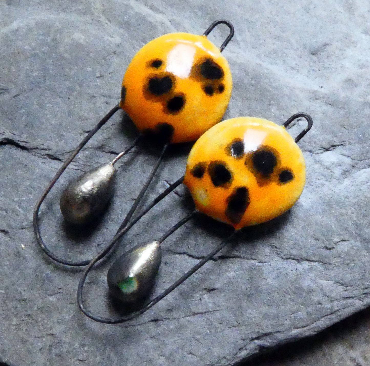 Ceramic Disc and Droplet Hoopy Connectors - Papaya