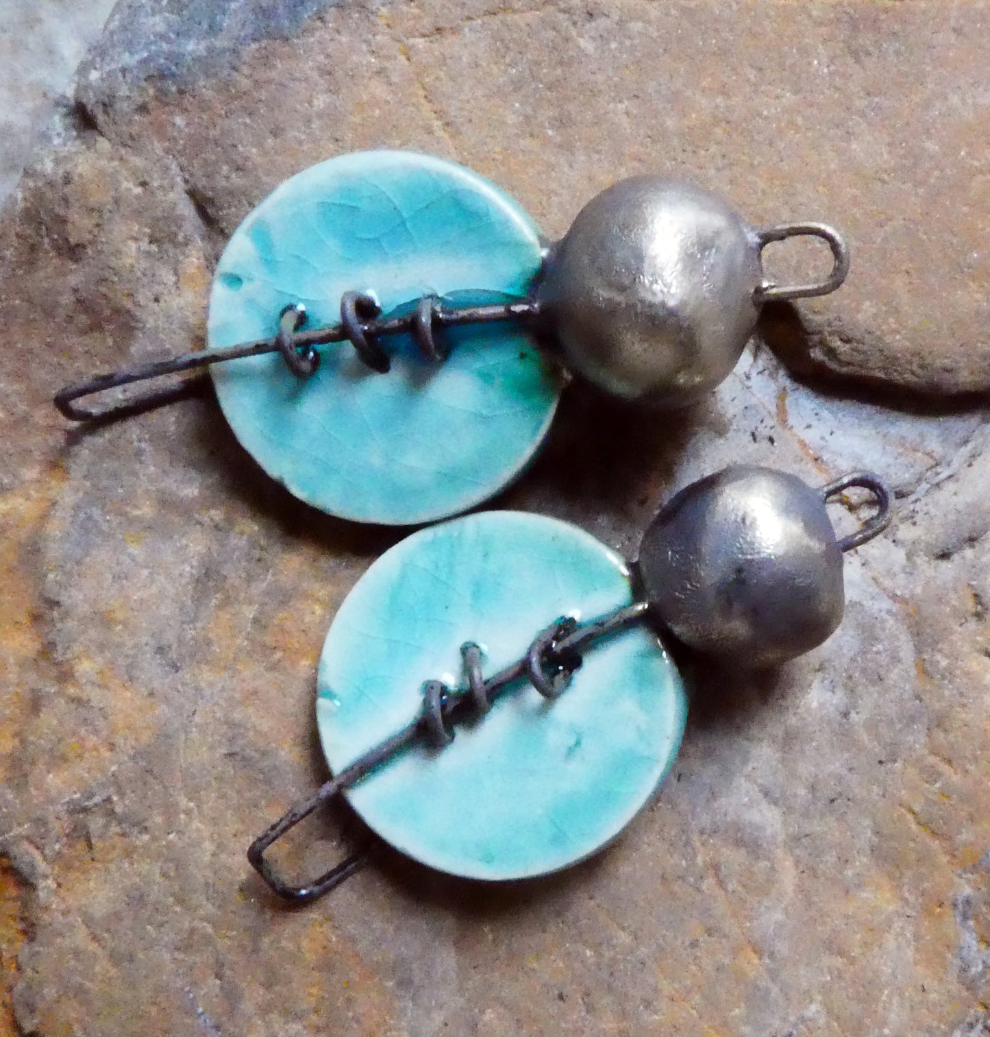 Ceramic Stapled Disc Connectors - Topaz
