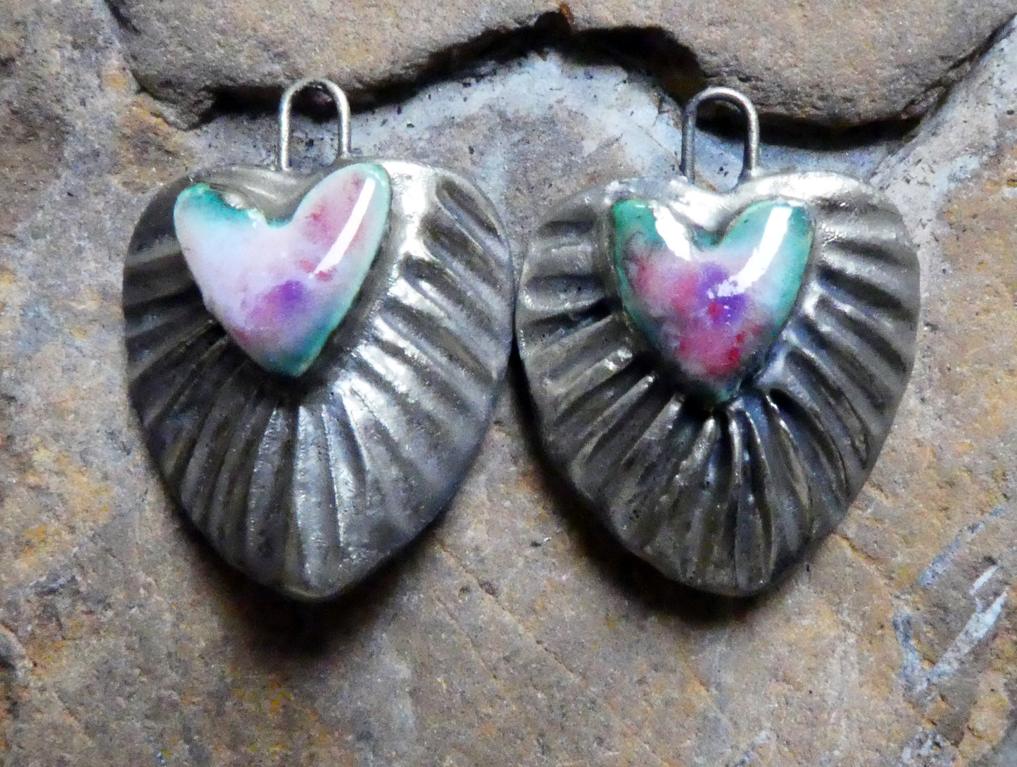 Ceramic Textured Heart Charms - Berry Tart