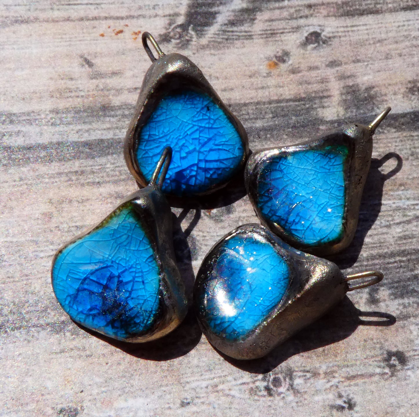 Ceramic Lustrous Shell Belly Charms - Taunton Turquoise
