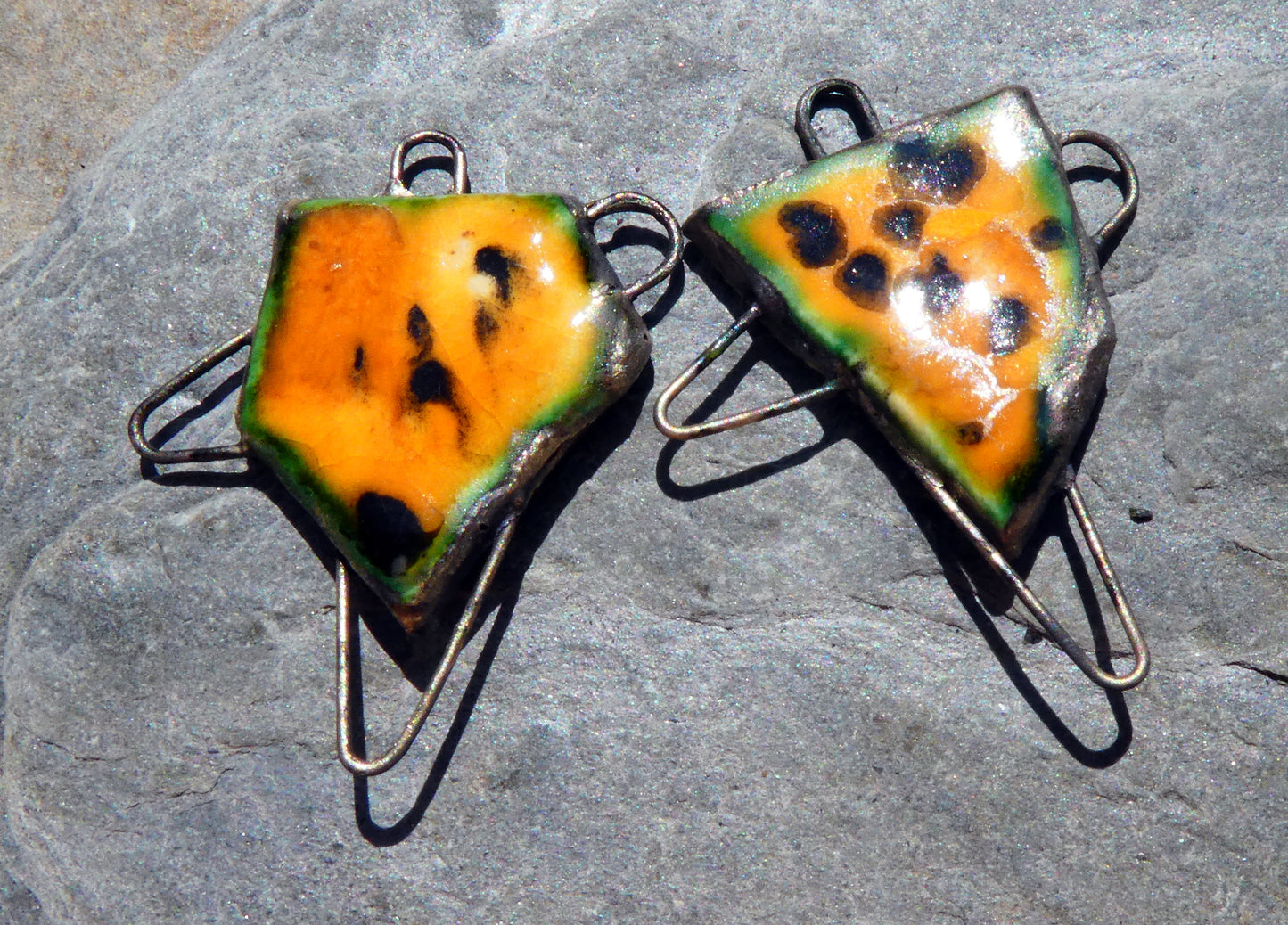 Ceramic Irregular Connectors - Papaya