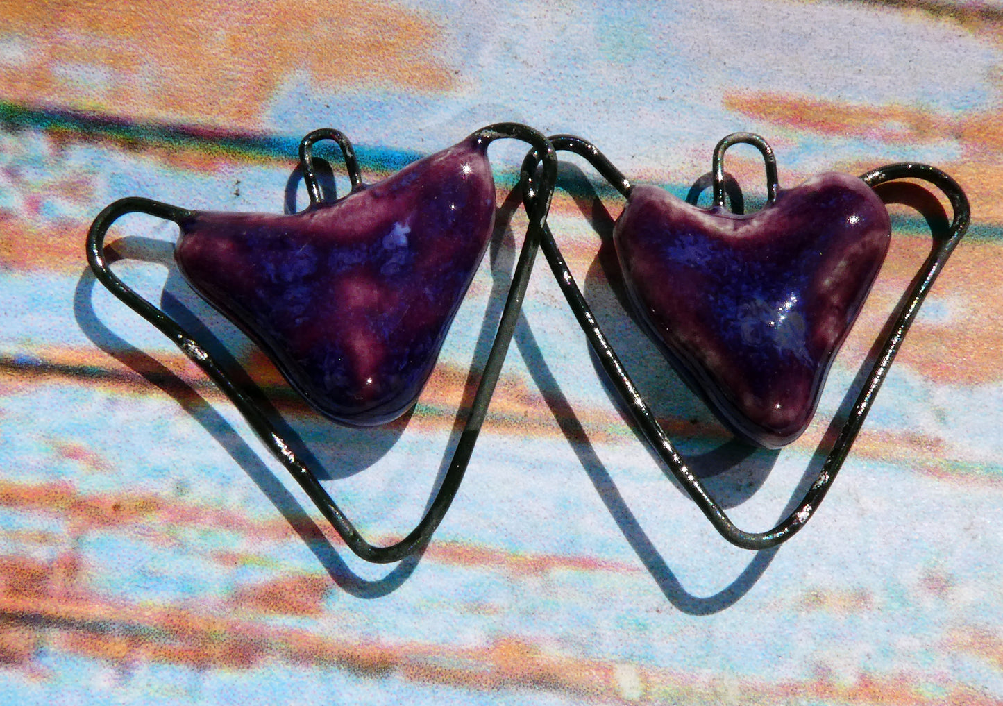 Ceramic Wiry Heart Connectors - Royal Fantasy