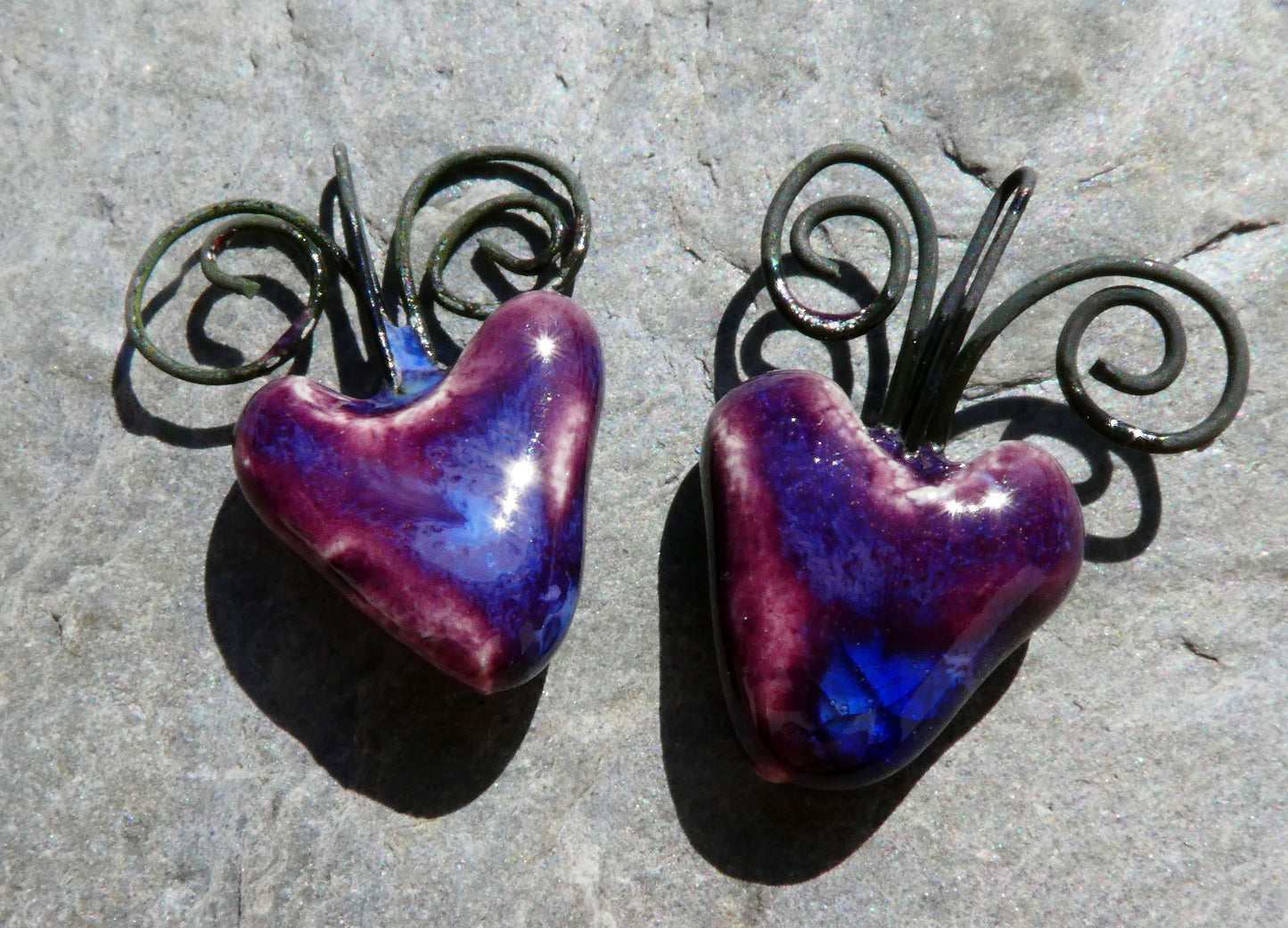 Ceramic Curly Wire Heart Charms - Royal Fantasy