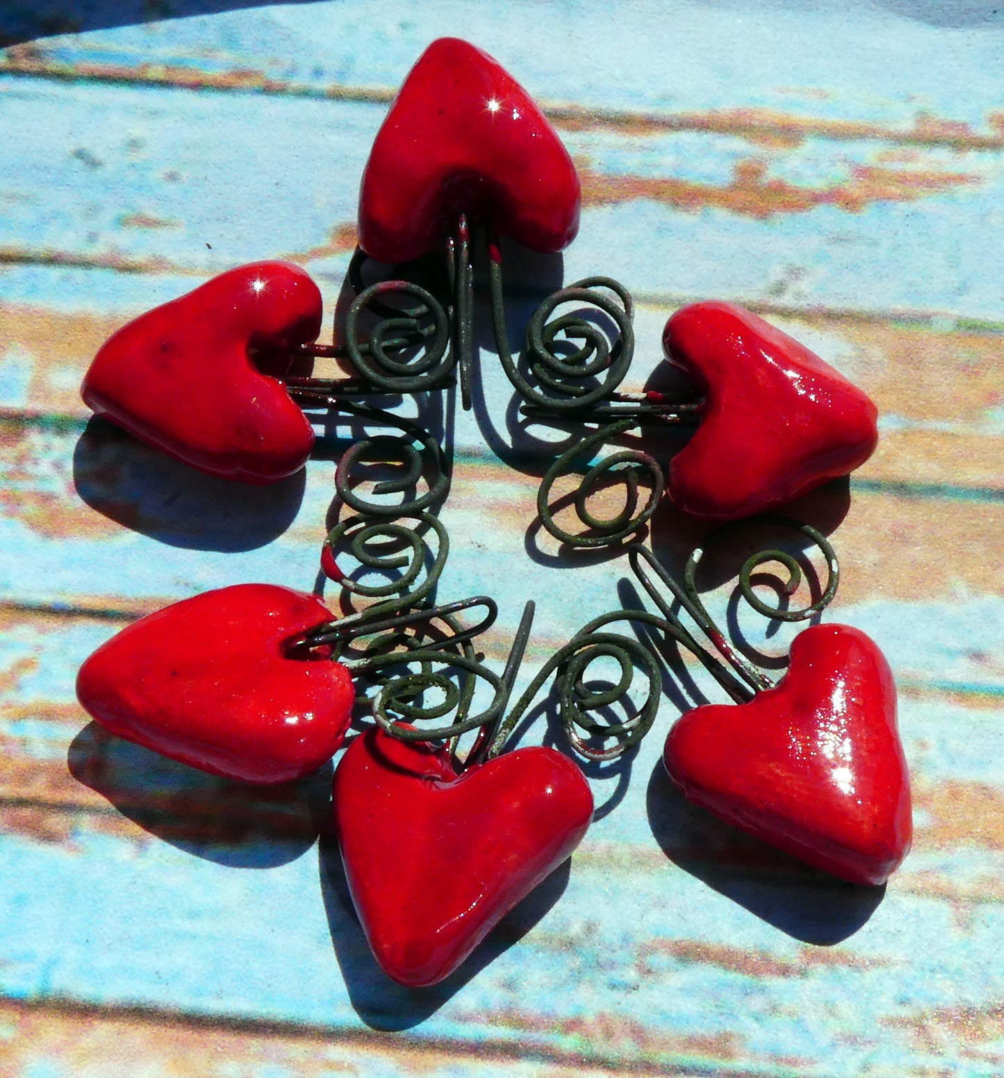 Ceramic Curly Wire Heart Charms - Red