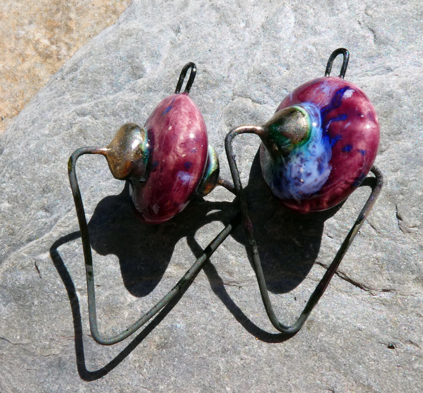 Ceramic Hoopy Disc Connectors - Plum Jelly