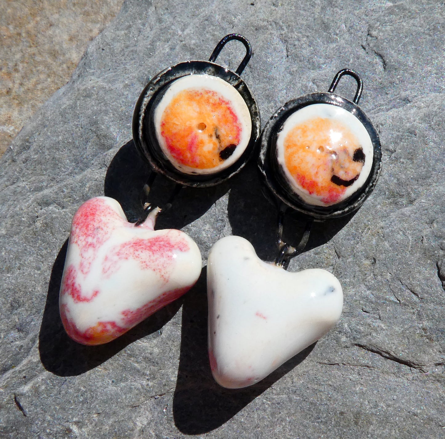 Ceramic Moulded Disc and Heart Dangles - Poppy Fields