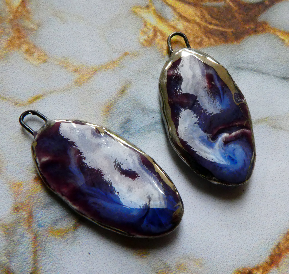 Ceramic Lustre Rimmed Sliver Charms - Royal Fantasy