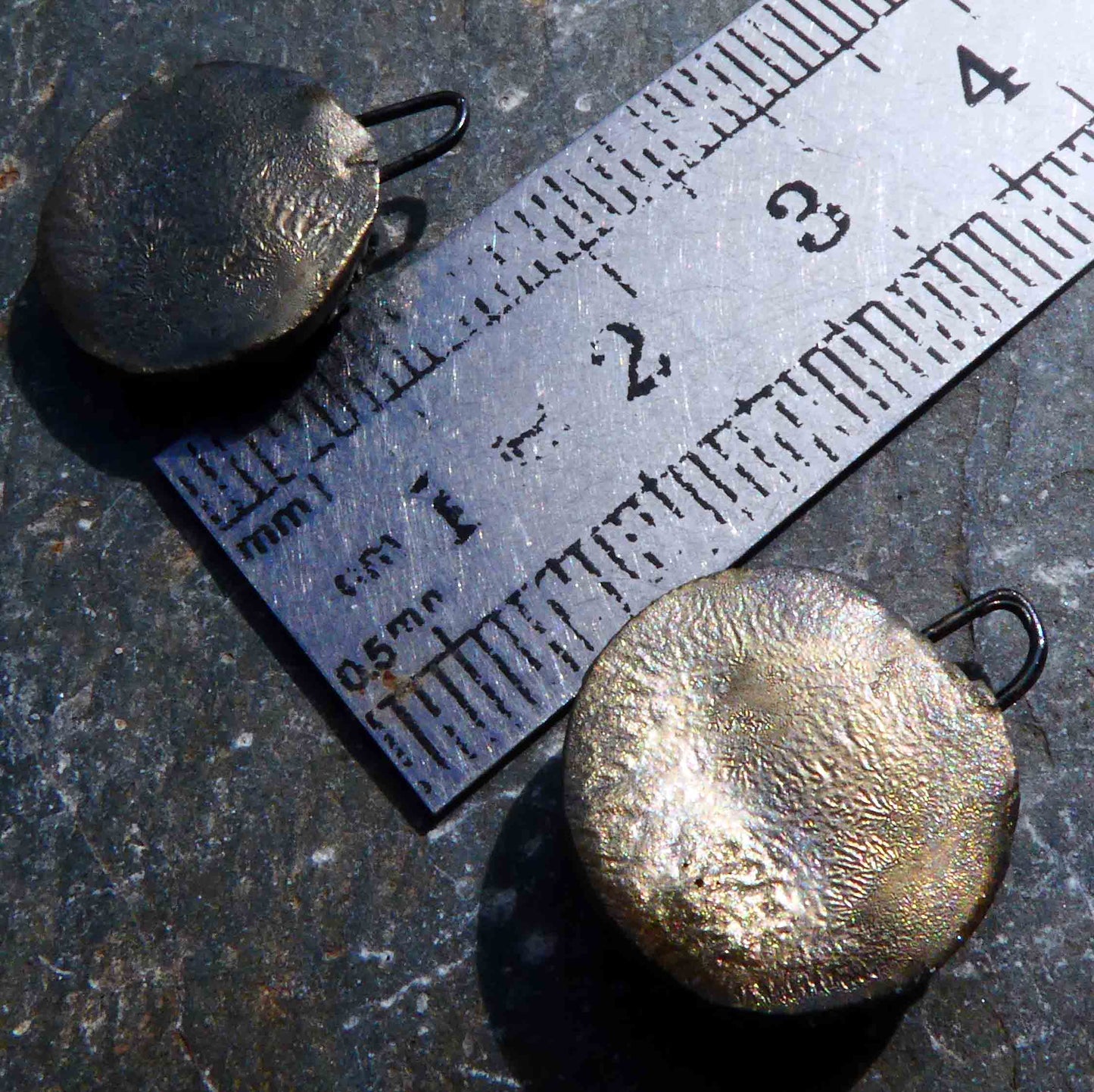 Ceramic Textured Disc Drops - Gloria