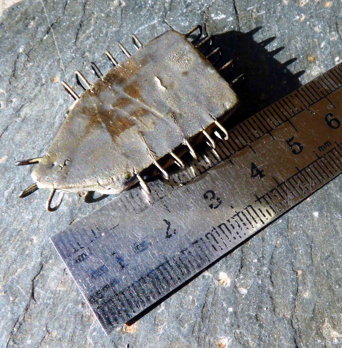 Ceramic Moulded Connector Pendant