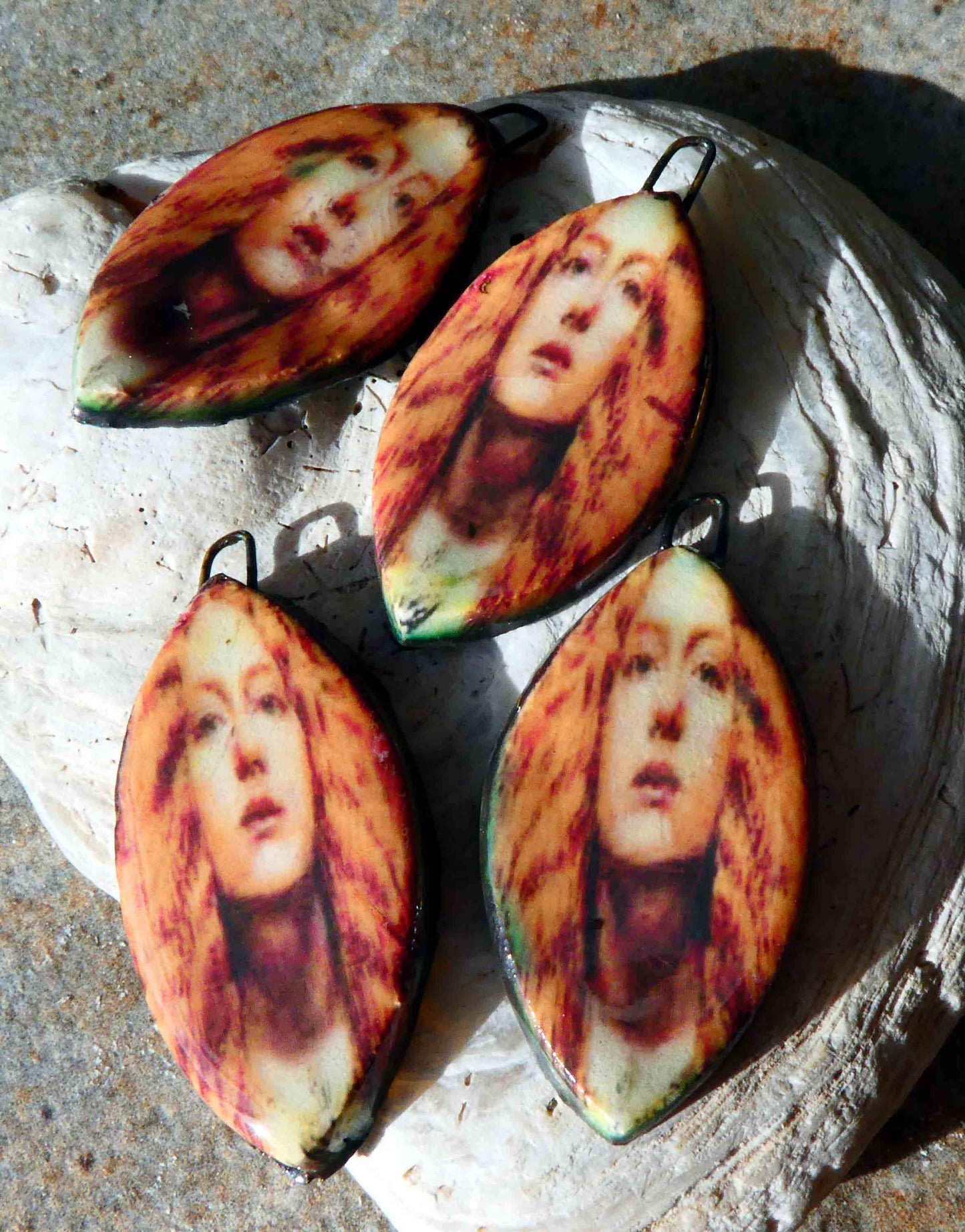 Helen of Troy Decal Drop Earring Charms #3