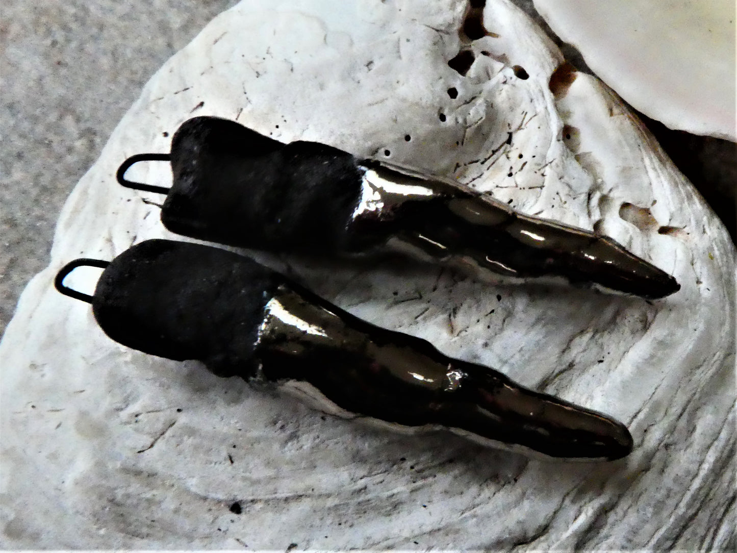 Ceramic Twisted Horn Earring Charms - Platinum Lustre