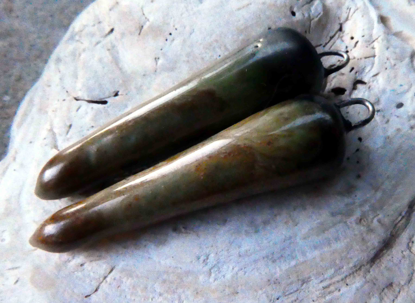 Ceramic Spikes Earring Charms -Olive Cream