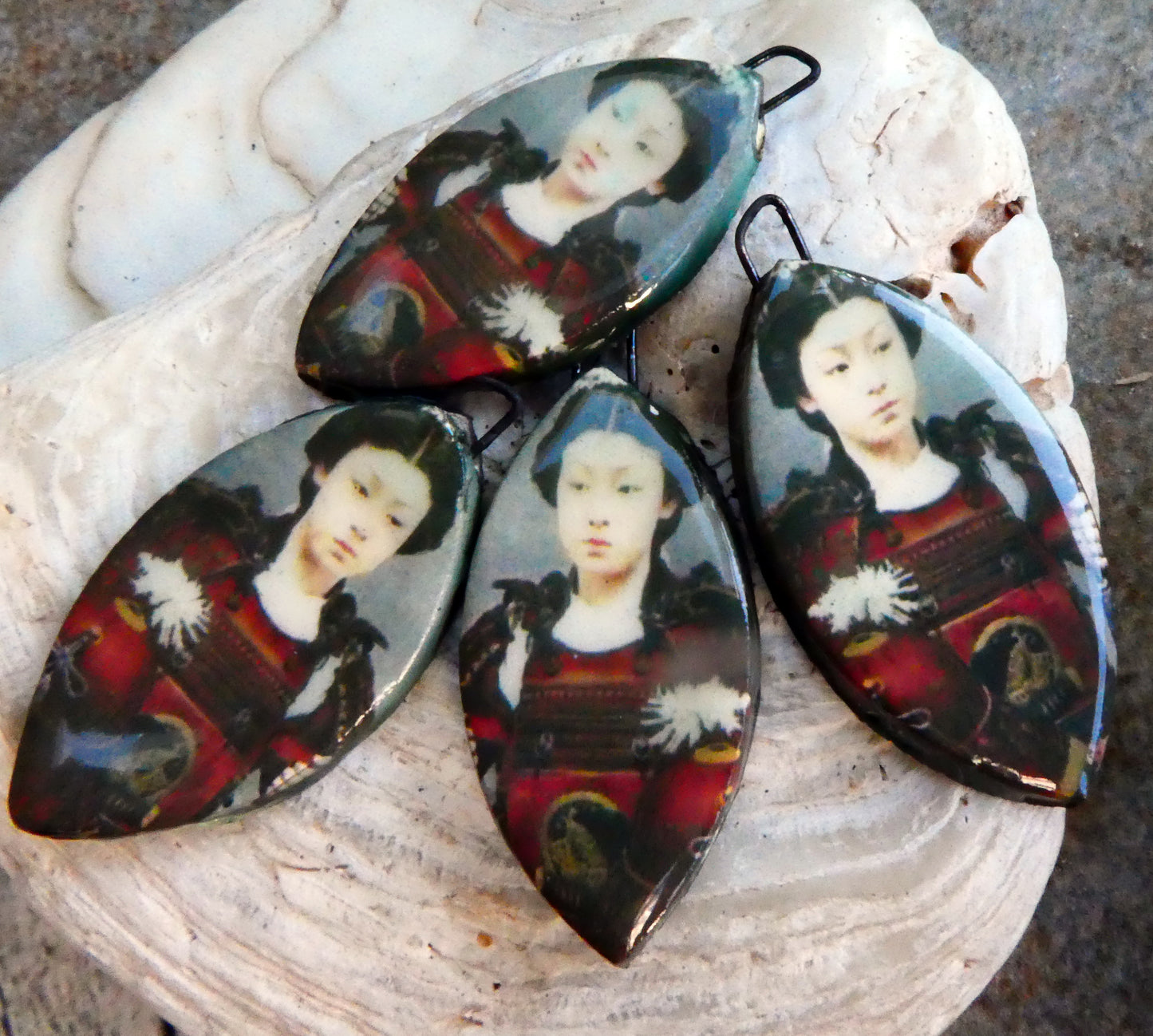 Warrior Women Decal Drop Earring Charms - Onna-Bugeisha