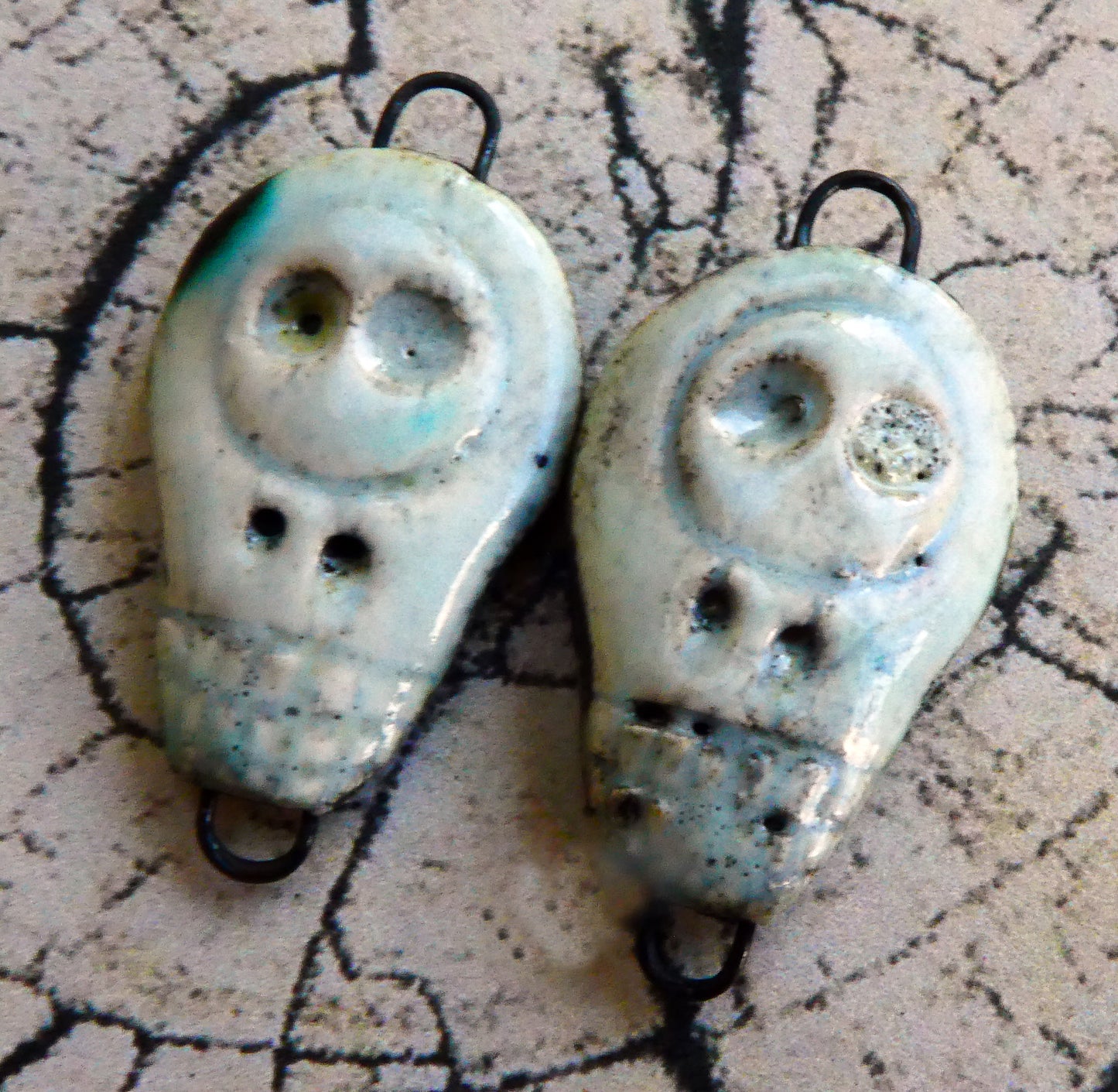 Ceramic Simple Souls- Skulls Connectors- White Raku