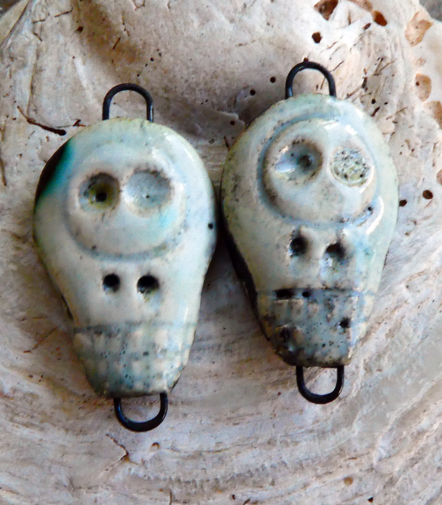 Ceramic Simple Souls- Skulls Connectors- White Raku