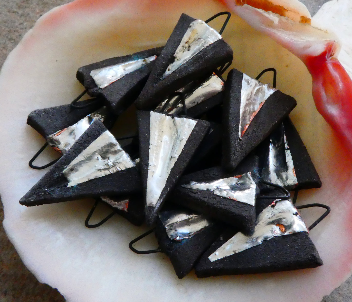 Ceramic Metallic Black Dagger Charms