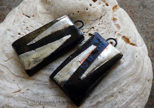 Ceramic Metallic Tablet Charms - Gloria