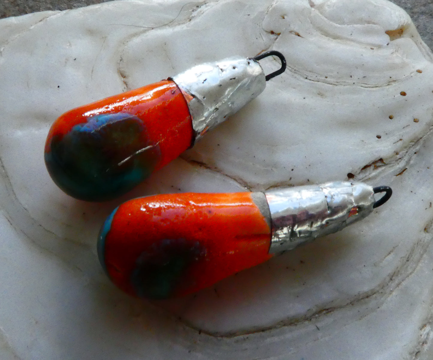 Ceramic Metallic Baton Charms - Vermillion Sunburst