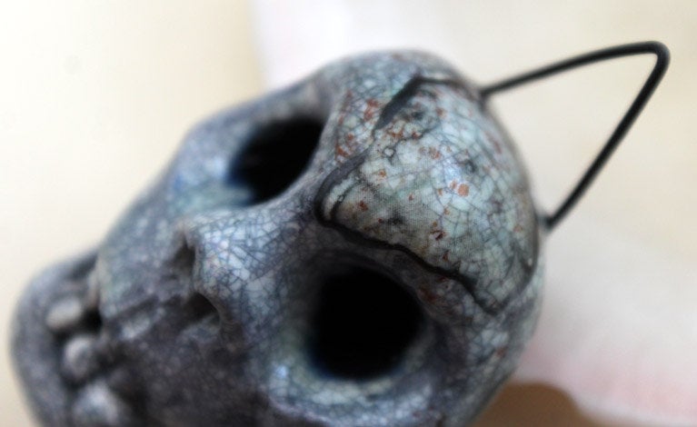 Crackly Skull Pendant