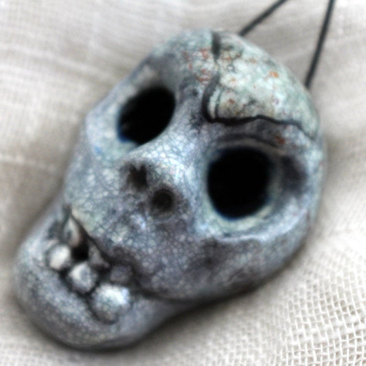 Crackly Skull Pendant