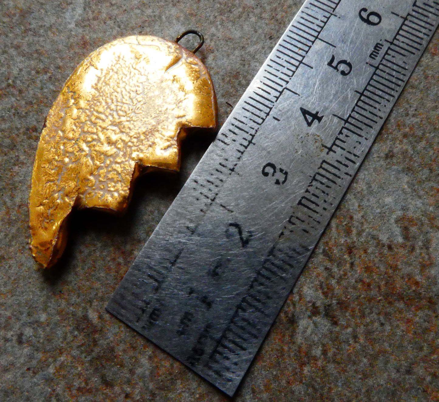Ceramic Half Heart Pendant - Gold Lustre