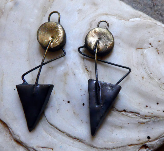 Ceramic Stapled Triangle and Disc Earring Connectors - Pewter