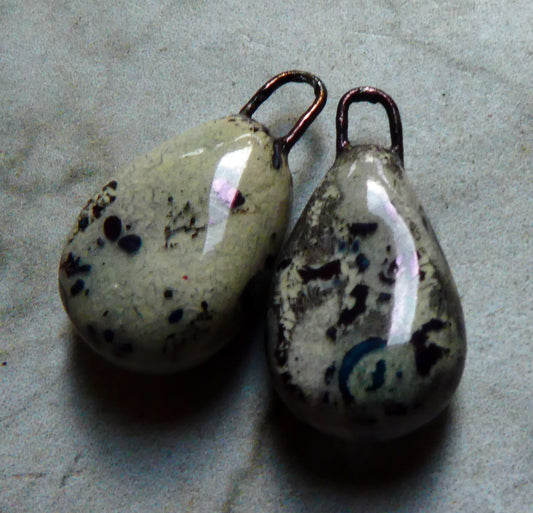 Ceramic Little  Flat Drops - Mottly Black Lustre