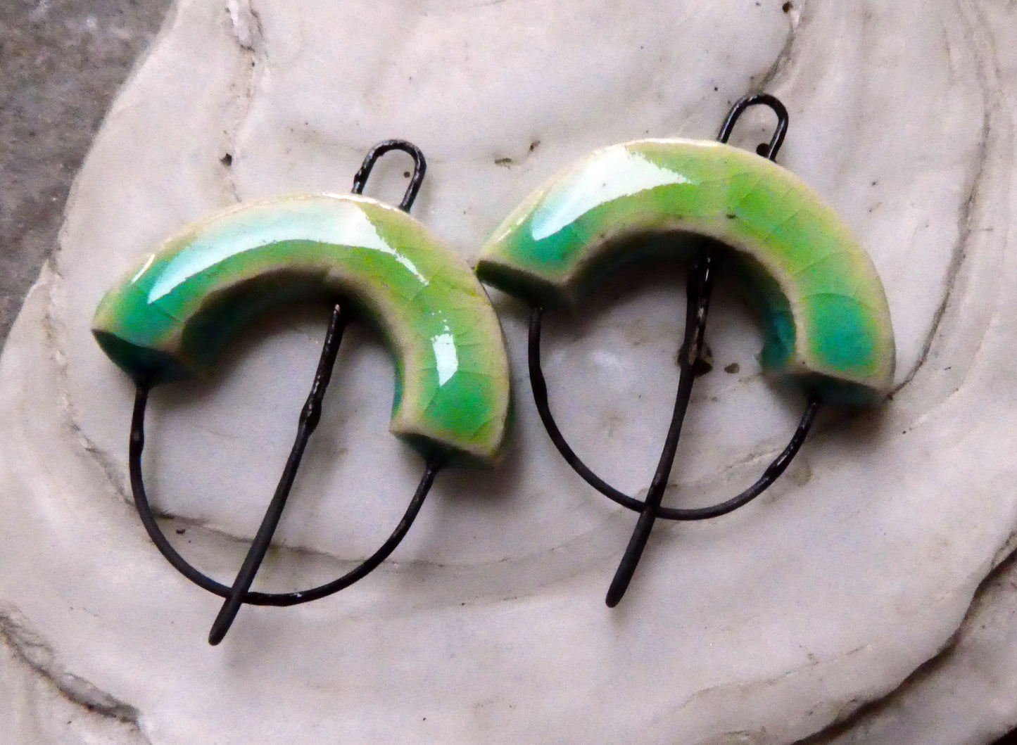 Ceramic Semi Circle Earring Connectors - Lime