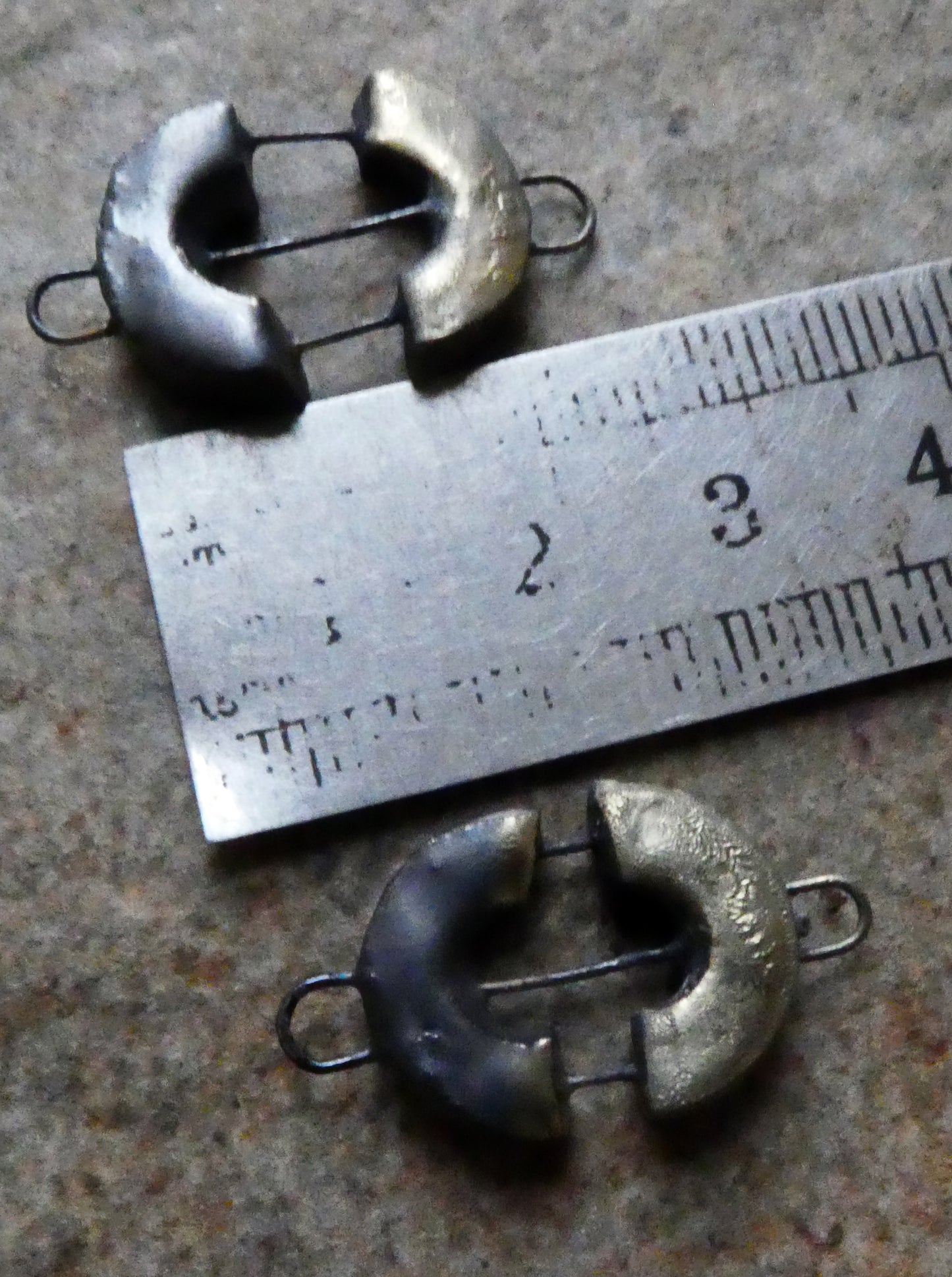 Ceramic Split Semi Circle Earring Connectors - Pewter