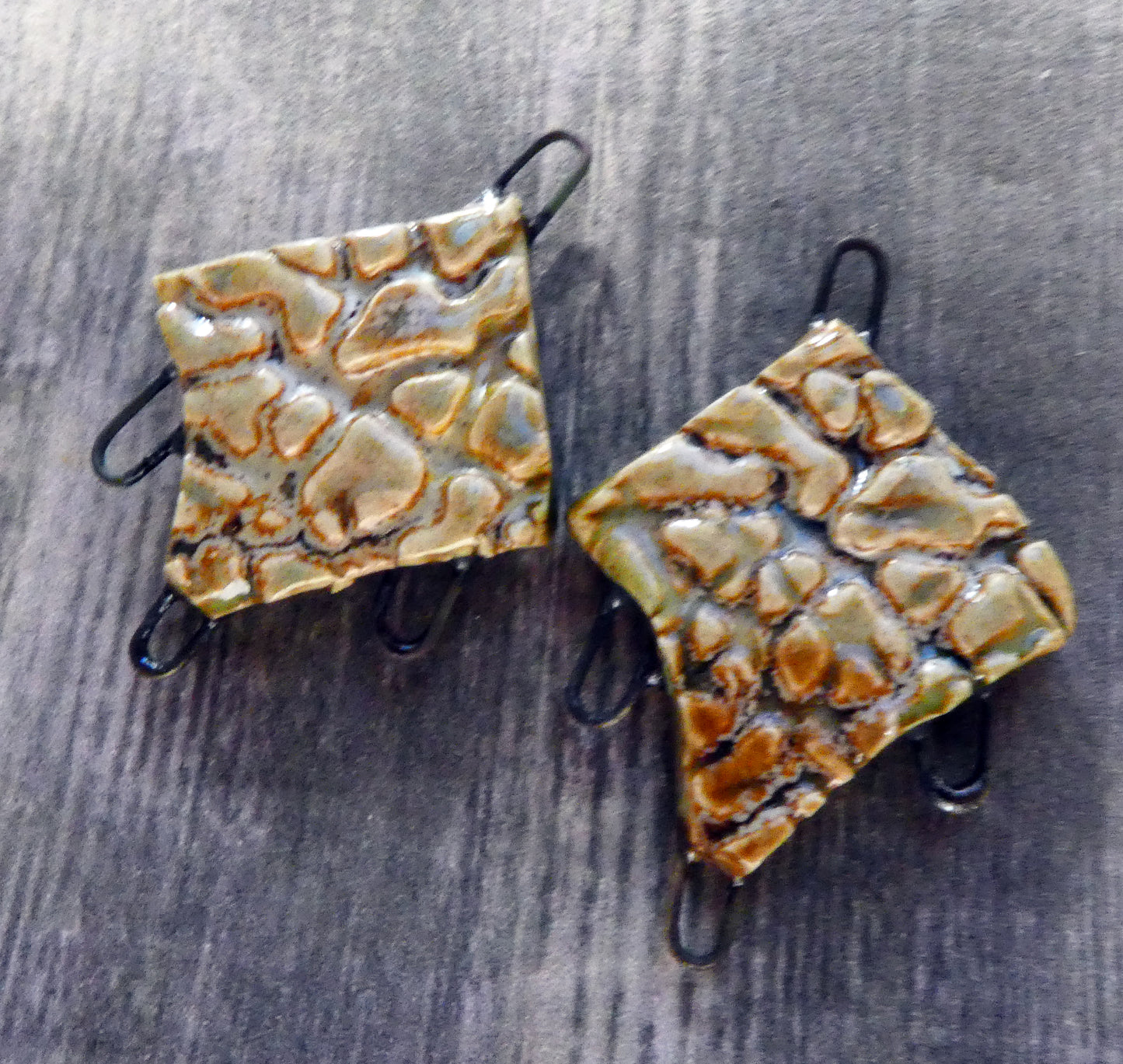 Ceramic Textured Diamond Earring Connectors - Stone