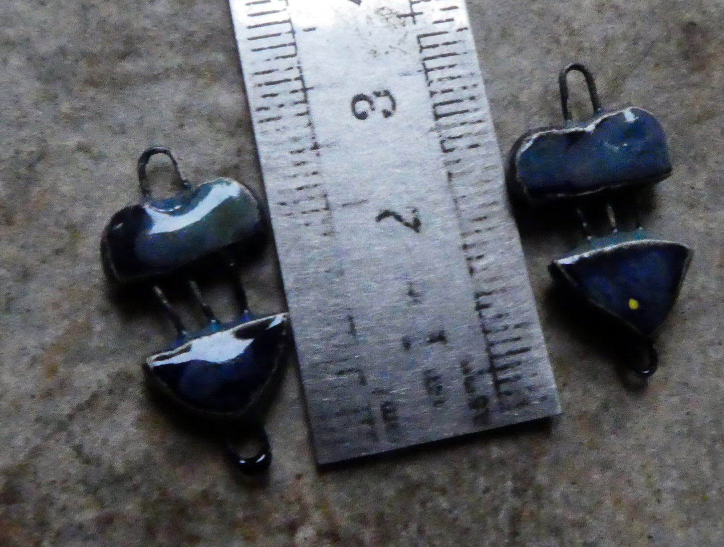 Ceramic Little Heart Earring Connectors- Obsidian