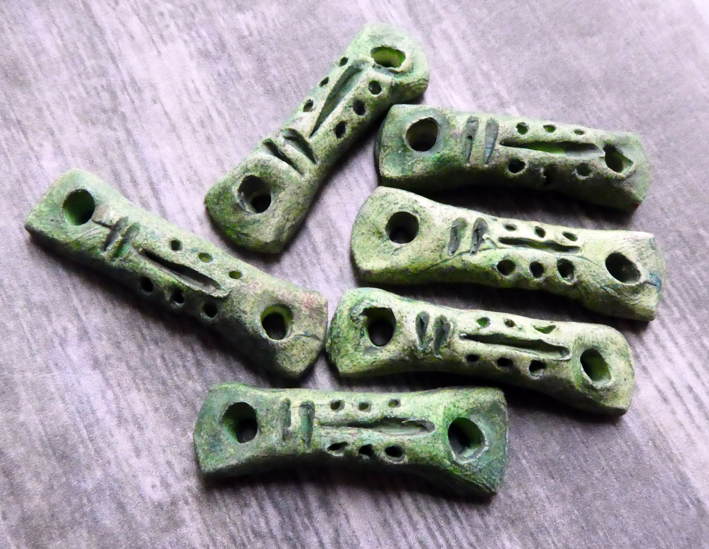 Ceramic Bone Earring Connectors - Green