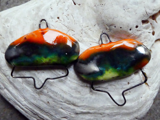 Ceramic Two Tone Earring Connectors - Wildfire and Pistachio