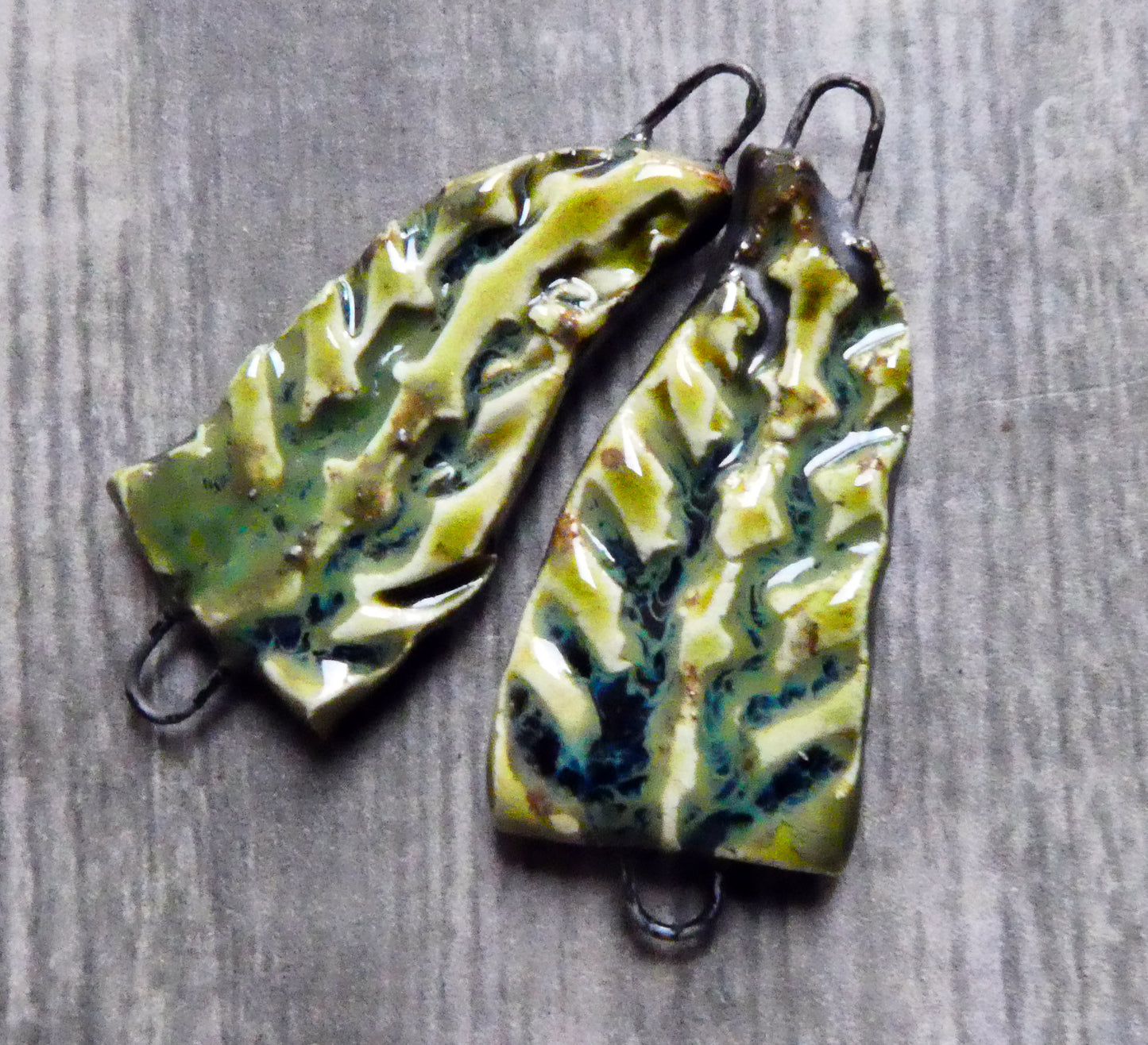 Ceramic Quivering Poplar Tree Earring Connectors - Pagoda