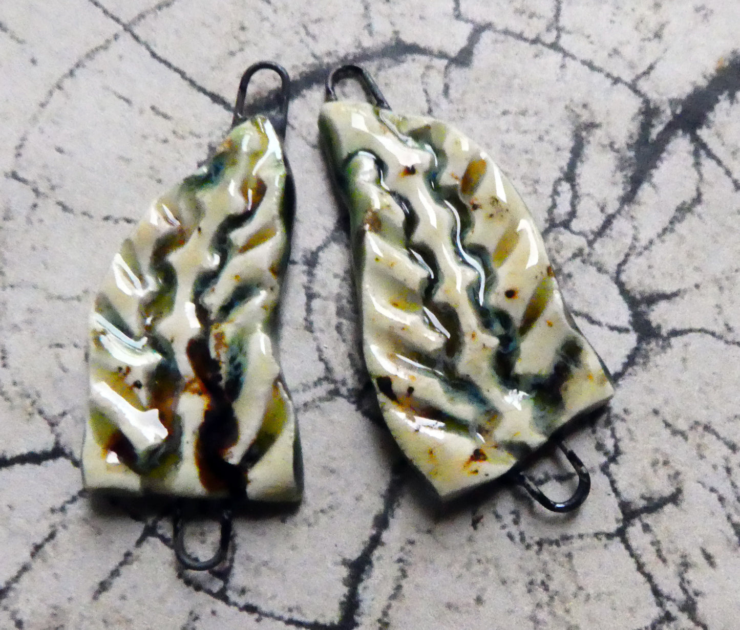 Ceramic Quivering Poplar Tree Earring Connectors - Cappuccino Mint