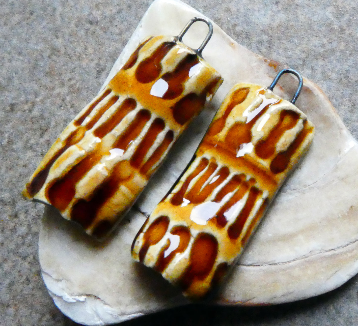 Ceramic Textured Tablet Charms - Cognac