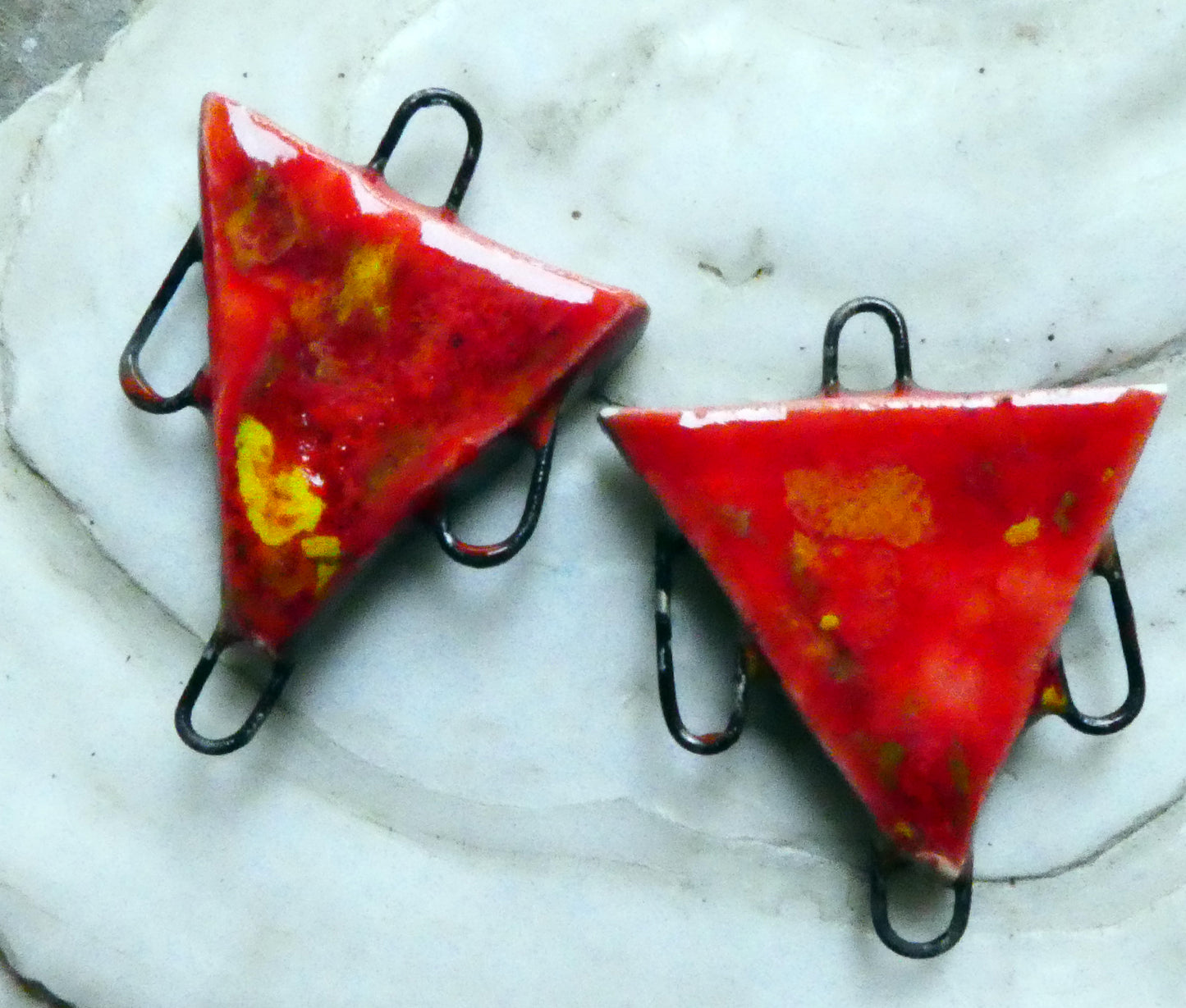 Ceramic Three Hoop Triangle Connectors - Firecracker