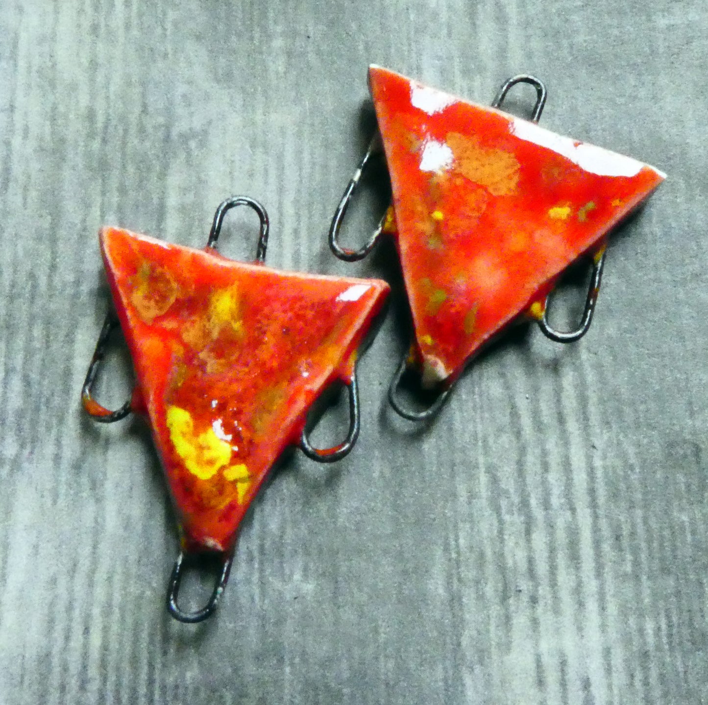 Ceramic Three Hoop Triangle Connectors - Firecracker