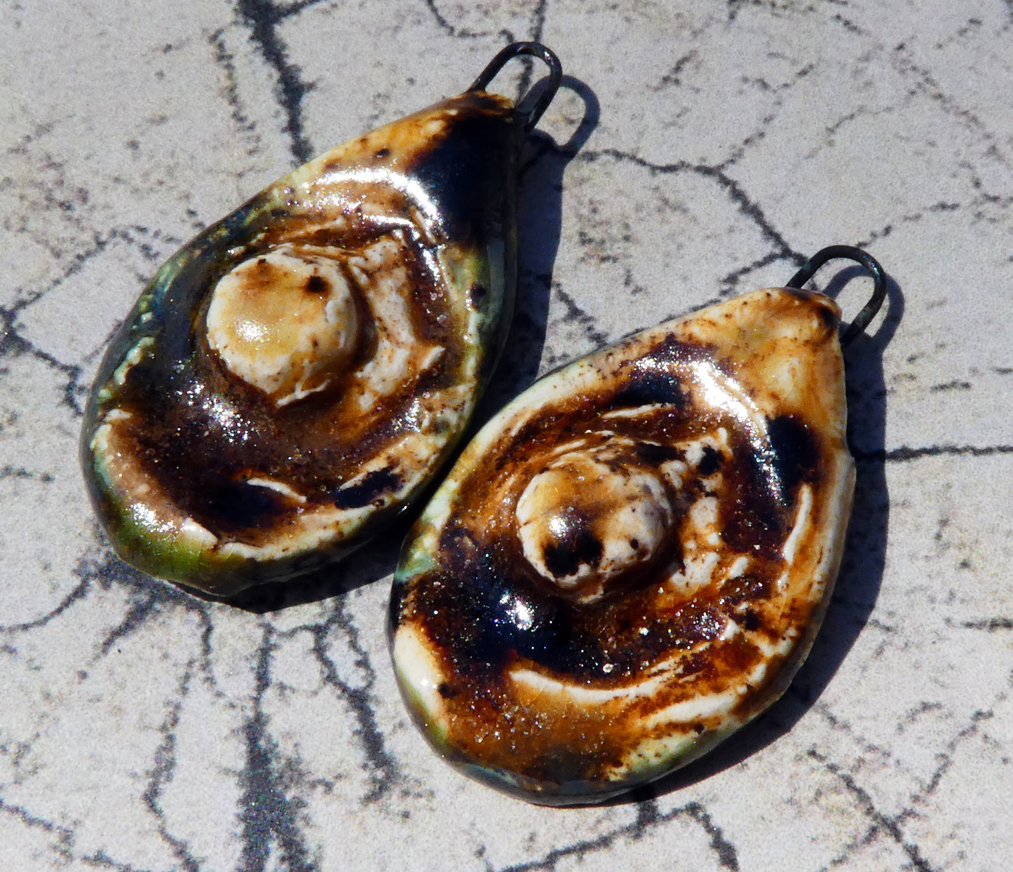 Ceramic Organic Textured Drops - Spotted Walnut