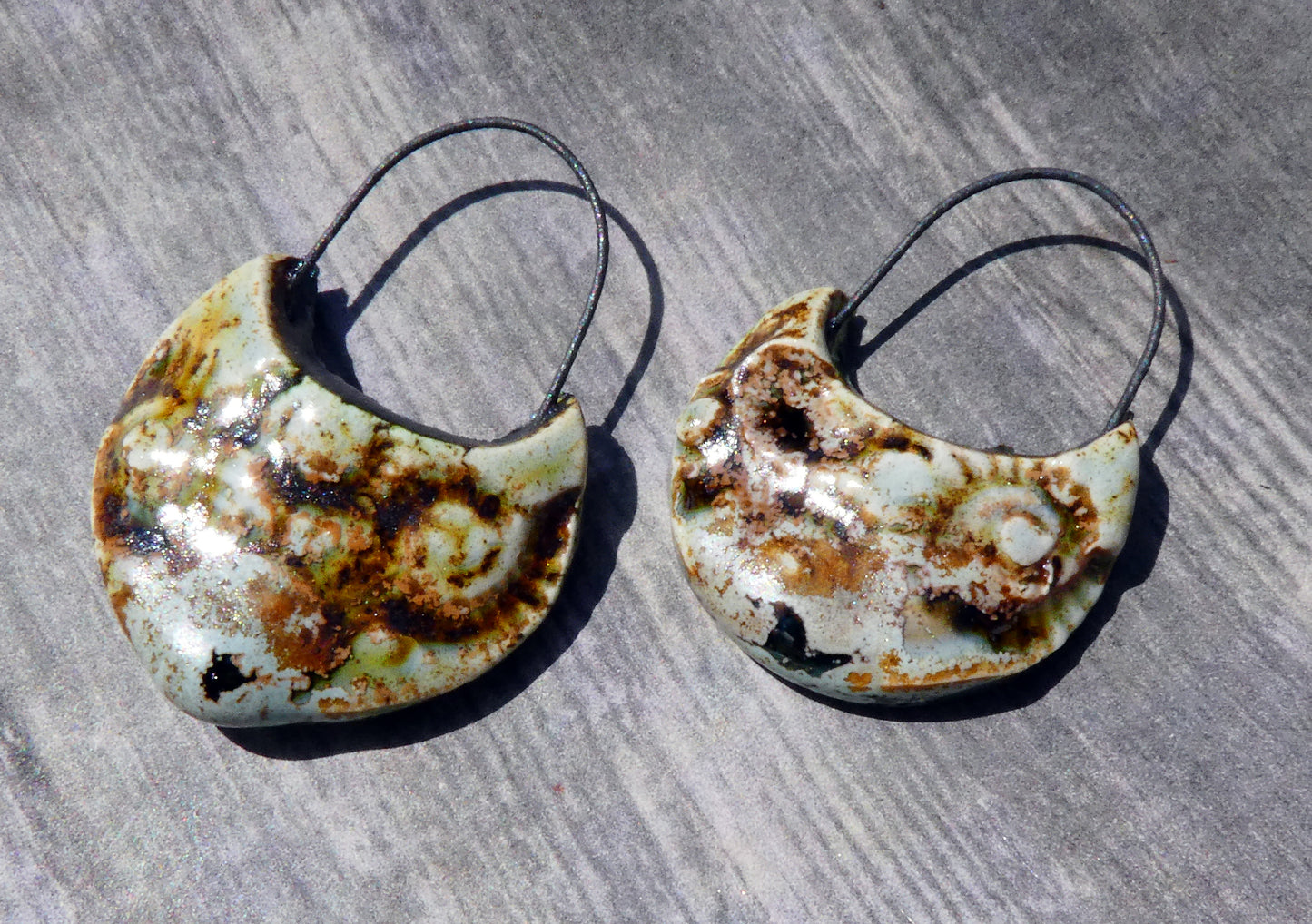 Ceramic Ammonite Textured Charms - Spotted Malachite