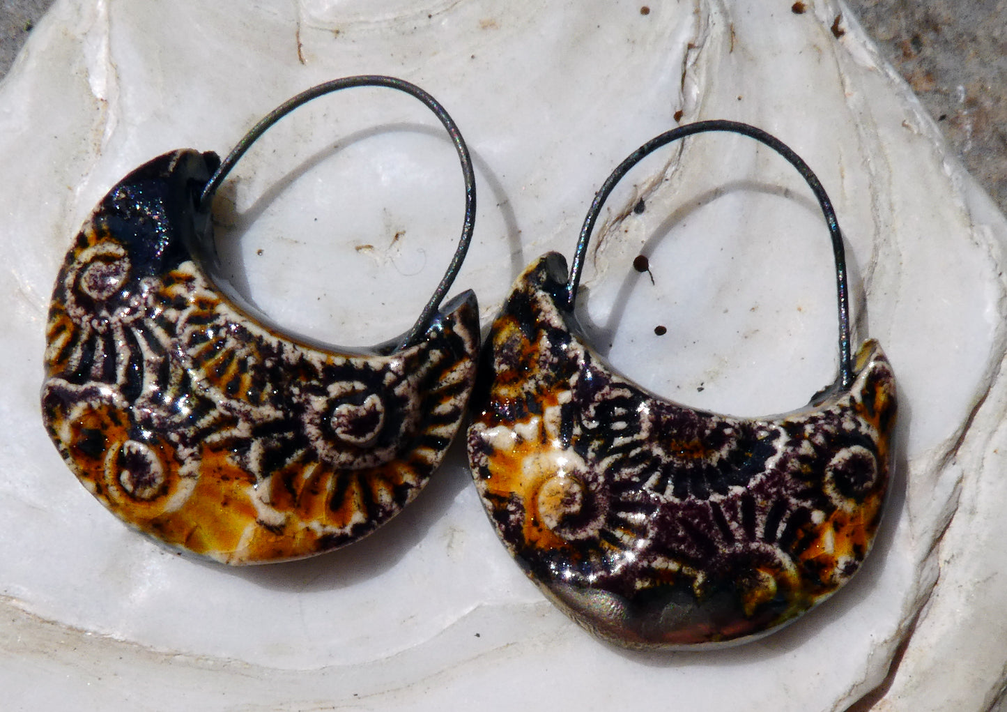 Ceramic Ammonite Textured Charms - Dune