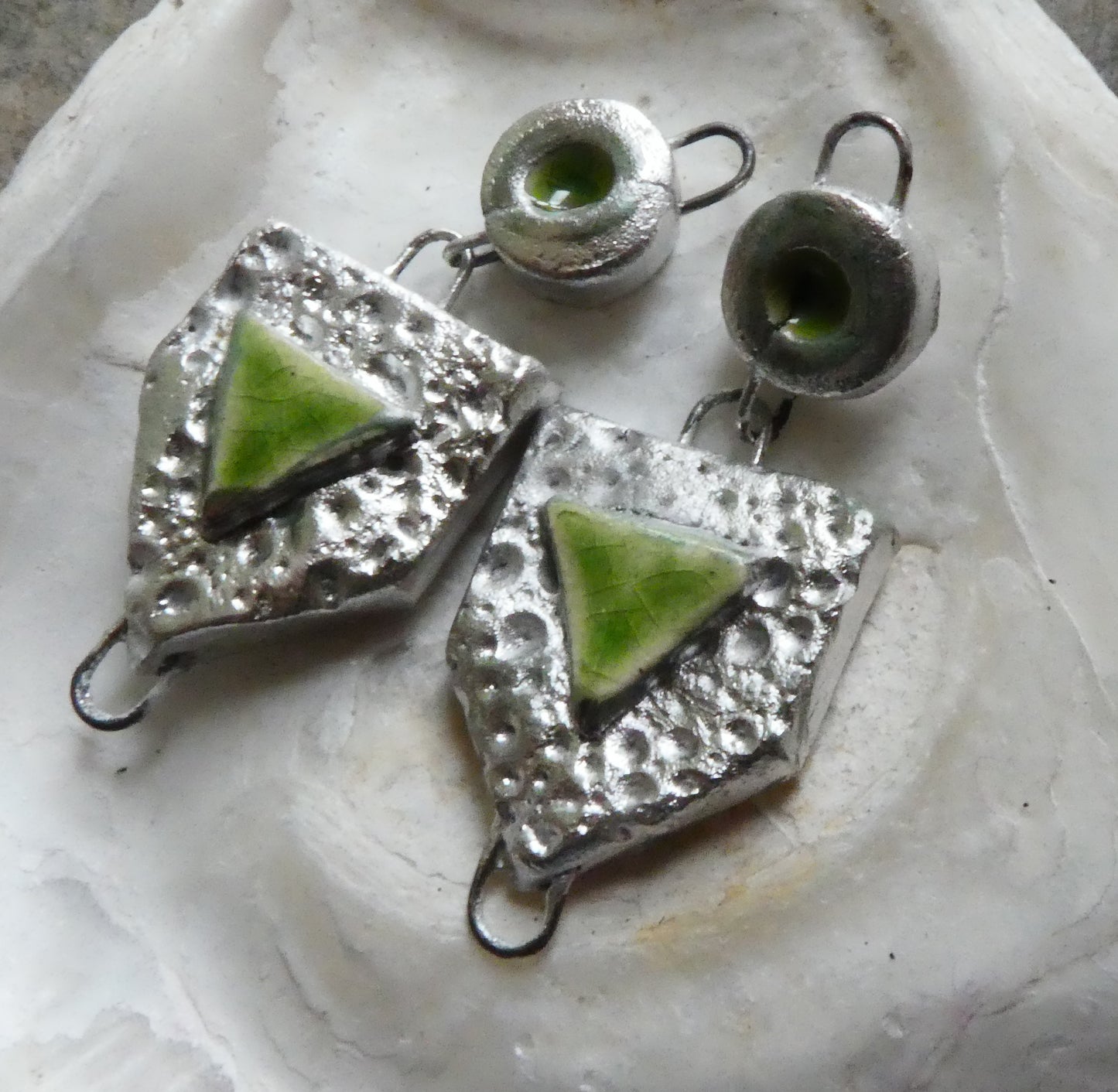 Ceramic Silver Moulded Connectors - Green Crackle