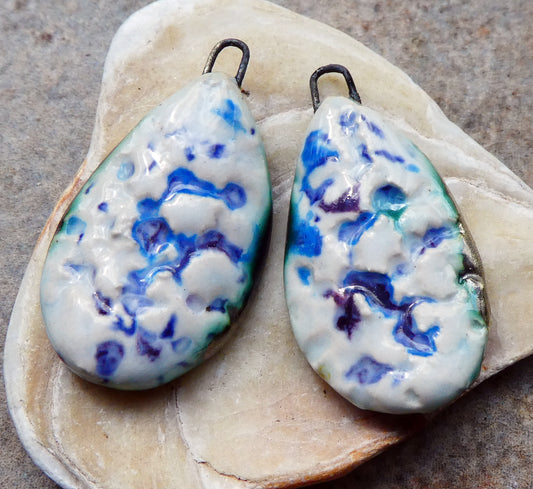 Ceramic Beach Stone Textured Charms - Wispy Blue