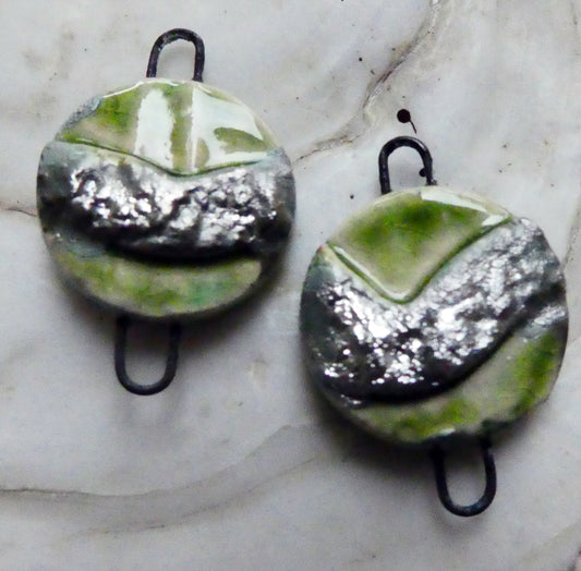 Ceramic Moulded Disc Earring Connectors - Green Crackle