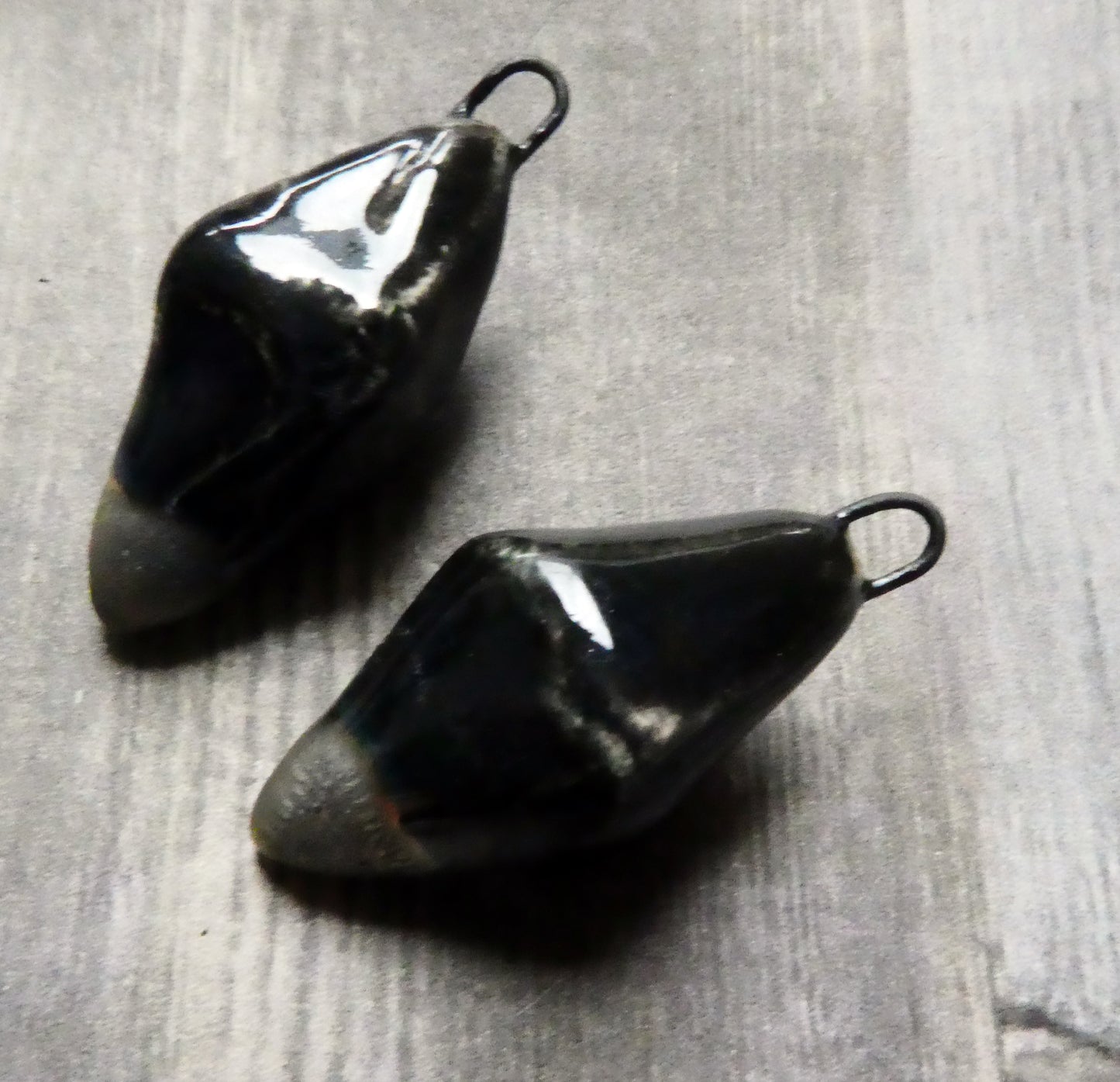Ceramic Pointy Earring Charms - White Cascade and Black