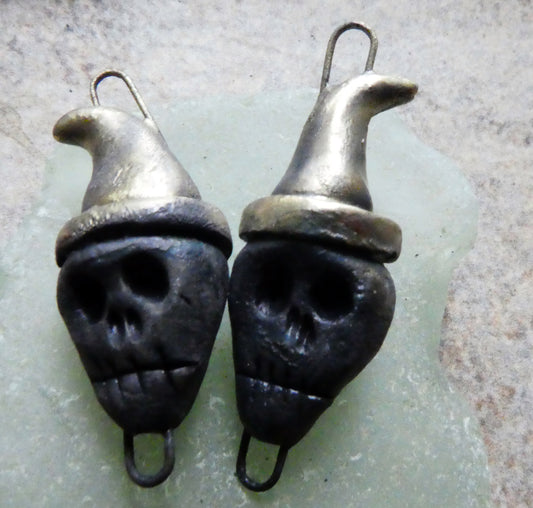 Ceramic Skulls in Witch Hat Connectors - Matte Black