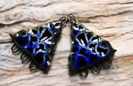 Ceramic Textured Triangle Earring Connectors - Mirror Blue