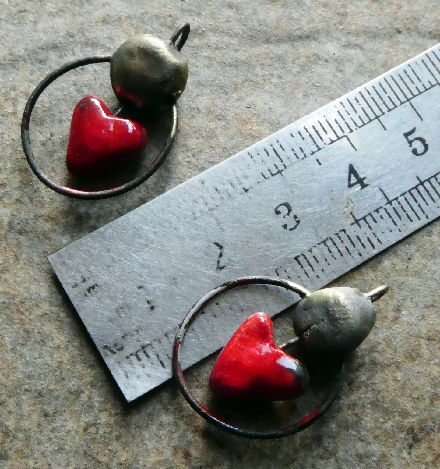 Ceramic Hoopy Heart and Bobble Connectors - Red